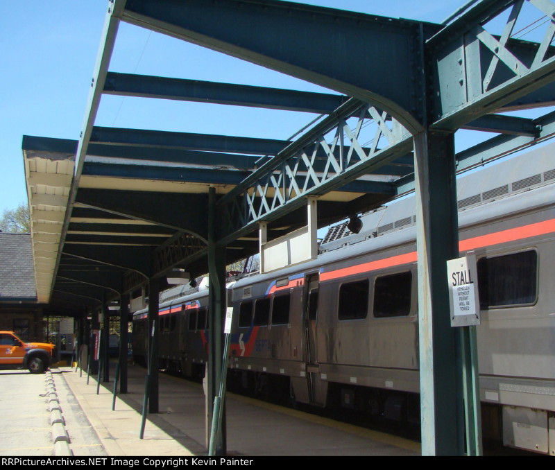 Ex-RDG Chestnut Hill terminal 